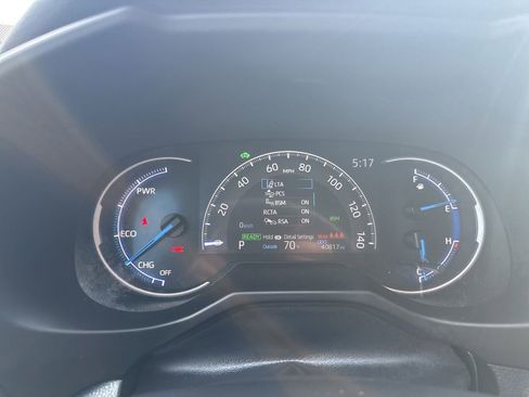Used 2024 Toyota RAV4 XLE AWD/4WD image 22