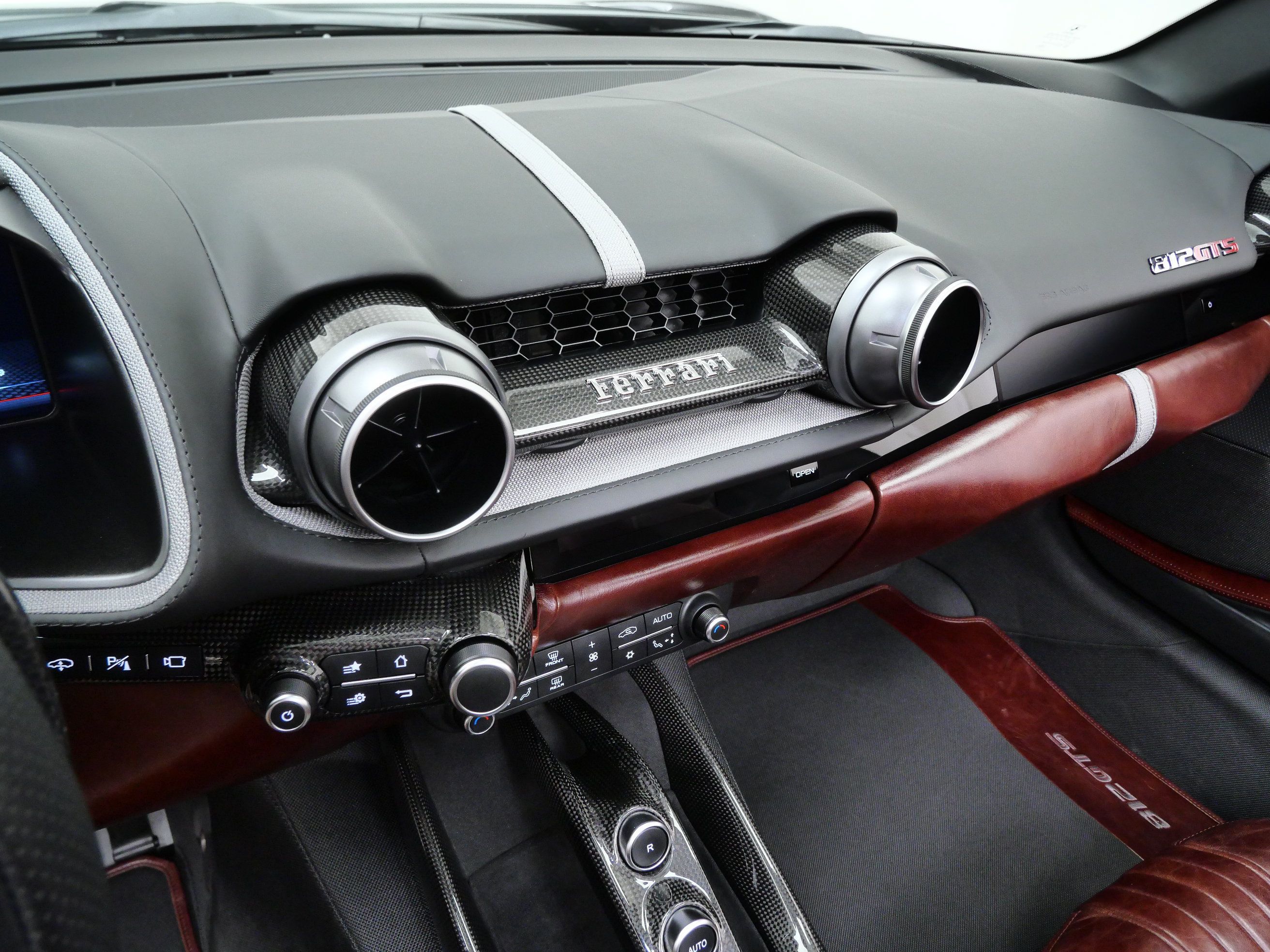 Certified 2022 Ferrari 812 GTS RWD image 24