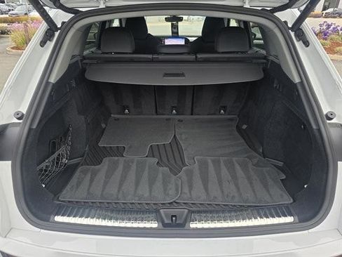 Used 2025 Audi Q5 Prestige image 12