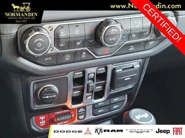 Certified 2025 Jeep Wrangler Unlimited Rubicon w/ Convenience Group AWD/4WD image 11