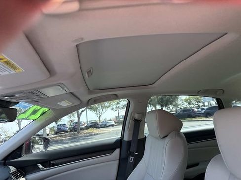 Certified 2022 Honda Accord Touring image 22