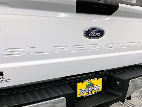 Used 2023 Ford F350 XLT image 8