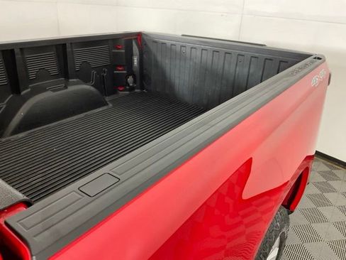 Used 2024 Chevrolet Silverado 1500 LT AWD/4WD image 40