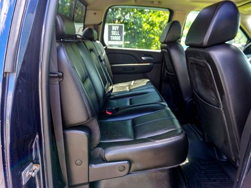 Used 2007 Chevrolet Silverado 1500 LTZ w/ Safety Package image 18