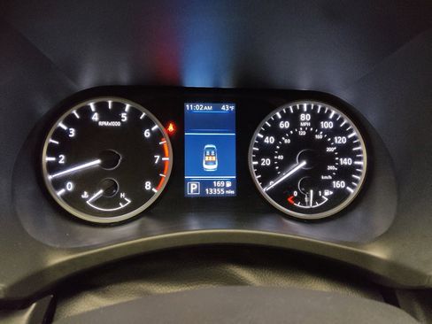 Used 2025 Nissan Sentra S image 23