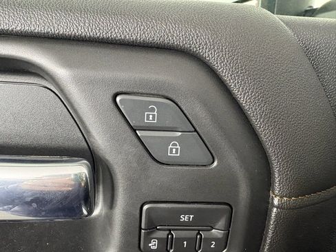 Used 2020 GMC Sierra 2500 AT4 w/ AT4 Premium Package image 15