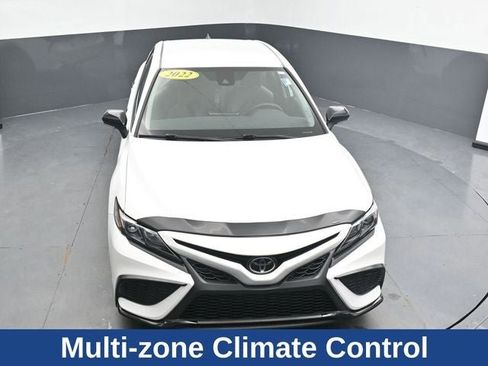 Used 2022 Toyota Camry SE w/ Convenience Package image 20