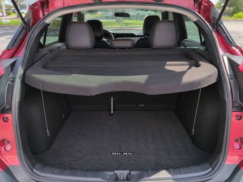 Certified 2019 Nissan Kicks SR w/ SR Premium Package FWD image 13