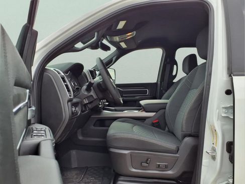 New 2026 RAM 3500 Big Horn AWD/4WD image 18