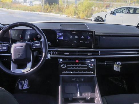 Used 2025 Hyundai Santa Fe SE image 23