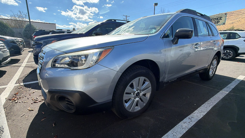 Used 2017 Subaru Outback 2.5i AWD/4WD image 4
