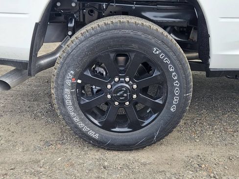 New 2026 RAM 2500 Laramie AWD/4WD image 9