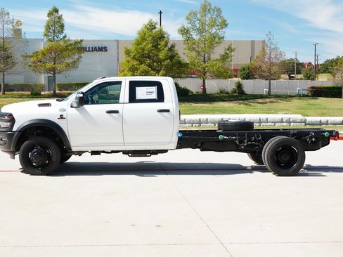 New 2026 RAM 5500 Tradesman image 2