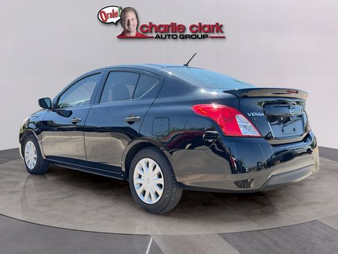 Used 2018 Nissan Versa S Plus FWD image 4