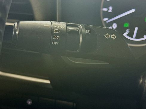 Used 2021 Nissan Rogue SL w/ Premium Package FWD image 13