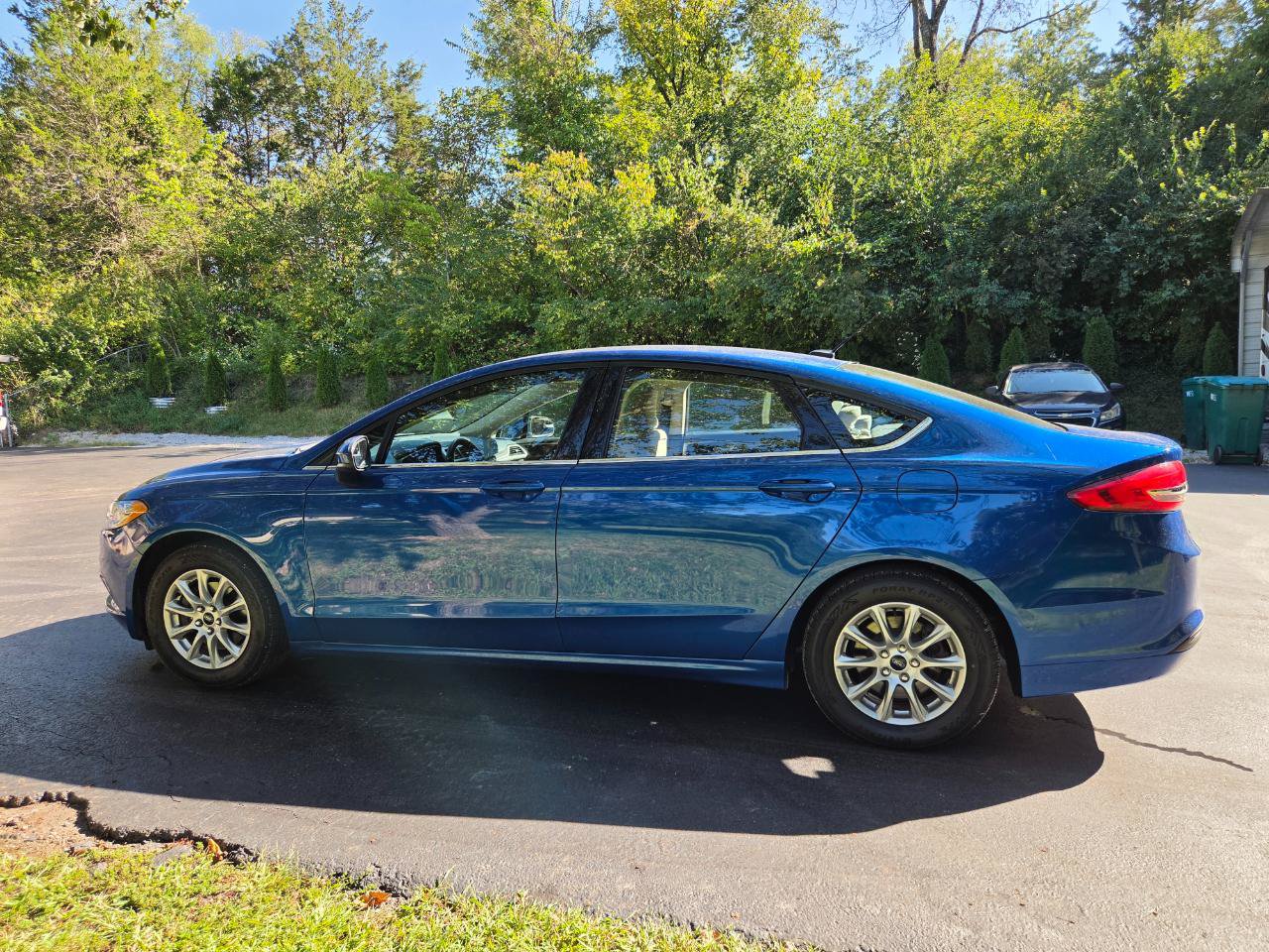 Used 2018 Ford Fusion S FWD image 5