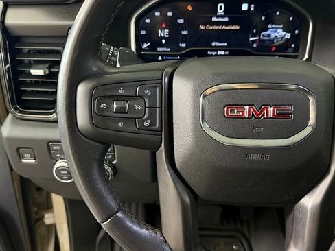 Used 2023 GMC Sierra 1500 AT4 w/ AT4 Premium Package AWD/4WD image 38