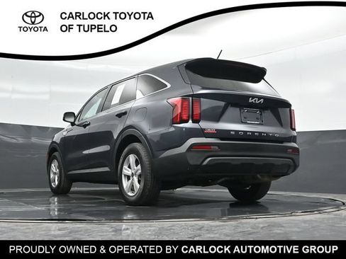 Used 2022 Kia Sorento LX FWD image 37