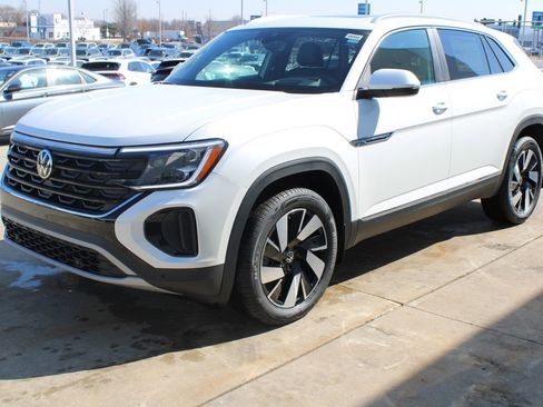 New 2026 Volkswagen Atlas Cross Sport SEL AWD/4WD image 3