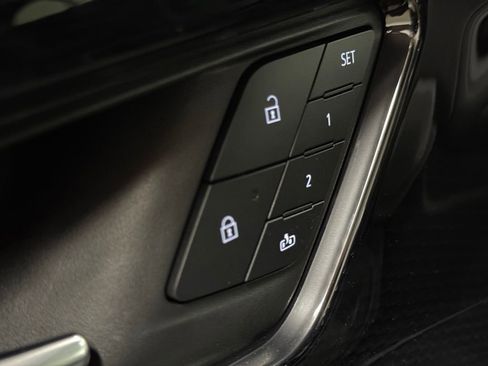 New 2025 Chevrolet Blazer EV RS image 28