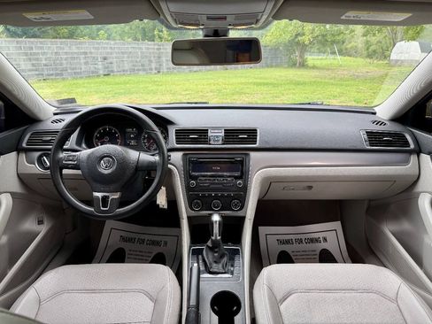 Used 2015 Volkswagen Passat 1.8T Wolfsburg Edition FWD image 16