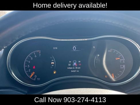 Used 2022 Jeep Grand Cherokee Limited w/ Tech Group image 18