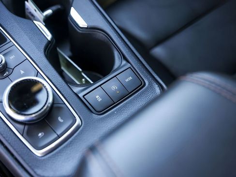 Used 2022 Cadillac XT4 Sport image 22