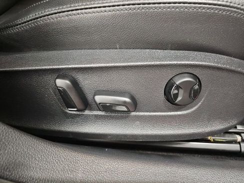 Used 2017 Volkswagen Passat 1.8T SEL Premium image 40