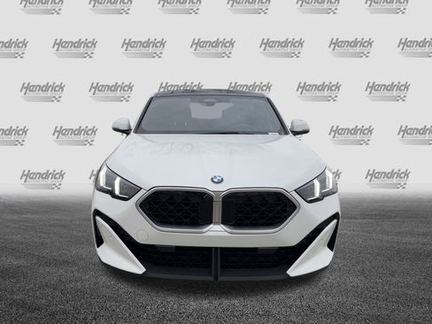 Certified 2025 BMW X2 xDrive28i image 3