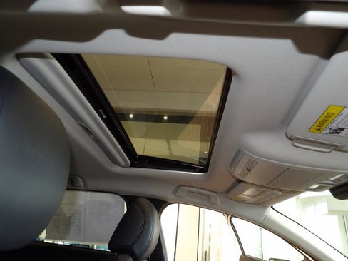 Certified 2023 MAZDA CX-30 AWD 2.5 S w/ Premium Package image 15