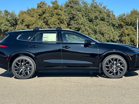 New 2025 Toyota Crown Signia image 3