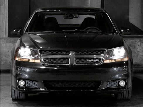 Used 2011 Dodge Avenger Express FWD image 1