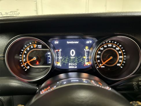 Used 2021 Jeep Wrangler Unlimited Sahara image 11