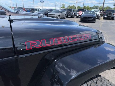 Used 2016 Jeep Wrangler Unlimited Rubicon AWD/4WD image 22