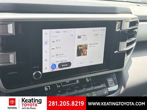 Used 2025 Toyota Sequoia SR5 AWD/4WD image 15