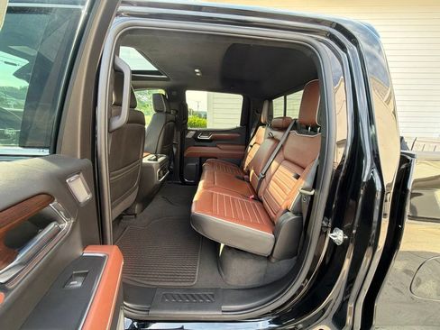 Used 2025 GMC Sierra 1500 Denali Ultimate AWD/4WD image 42