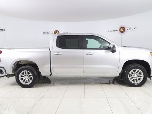 Used 2022 Chevrolet Silverado 1500 LT image 2