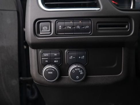 Used 2021 Chevrolet Tahoe RST image 17