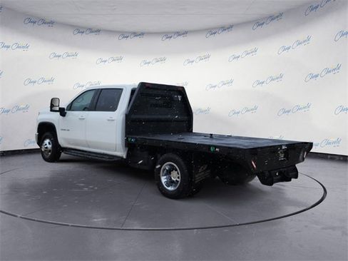 Used 2024 Chevrolet Silverado 3500 LT w/ Convenience Package image 3