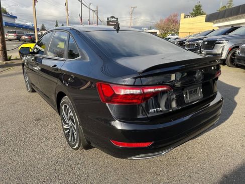 Used 2020 Volkswagen Jetta SEL Premium image 4