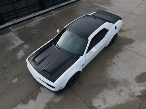Used 2019 Dodge Challenger SRT Hellcat Redeye RWD image 47