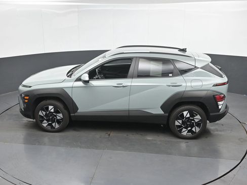 Used 2025 Hyundai Kona SEL AWD/4WD image 35