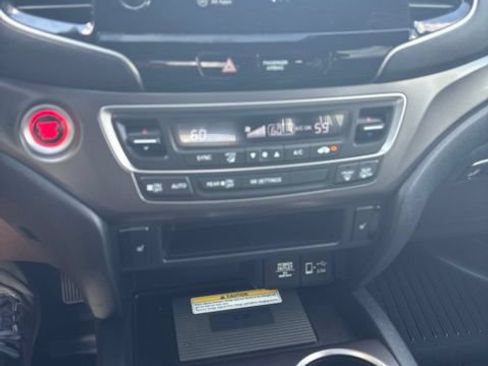 Used 2023 Honda Passport EX-L image 11
