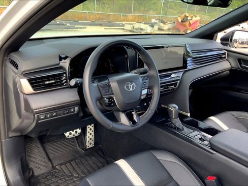 Certified 2025 Toyota Camry SE w/ Multimedia Upgrade Package image 17