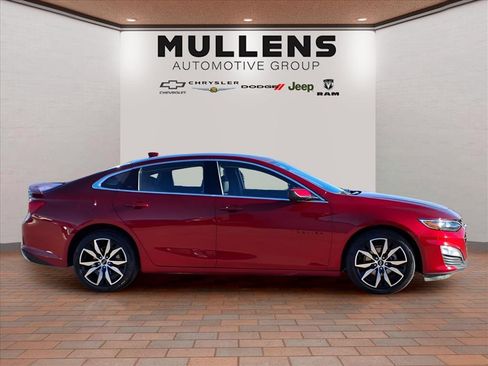 Used 2022 Chevrolet Malibu RS image 4