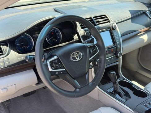 Used 2017 Toyota Camry XLE w/ Advanced Technology Package FWD image 10