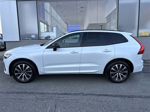 Certified 2023 Volvo XC60 B5 Plus w/ Climate Package image 5