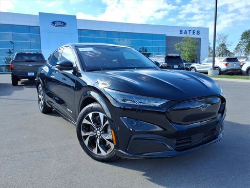 Certified 2021 Ford Mustang Mach-E Premium image 1