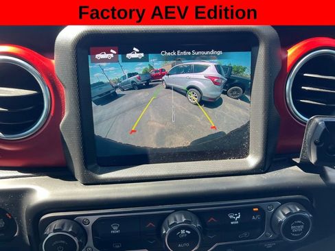 Used 2021 Jeep Wrangler Unlimited Rubicon AWD/4WD image 37