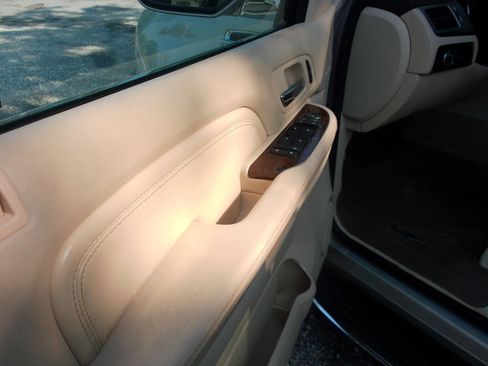 Used 2008 Cadillac Escalade 2WD image 11